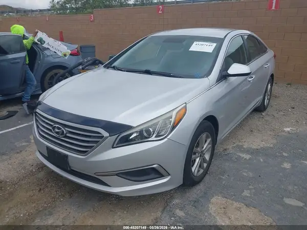 5NPE24AFXHH467760 2017 HYUNDAI SONATA - Image 2