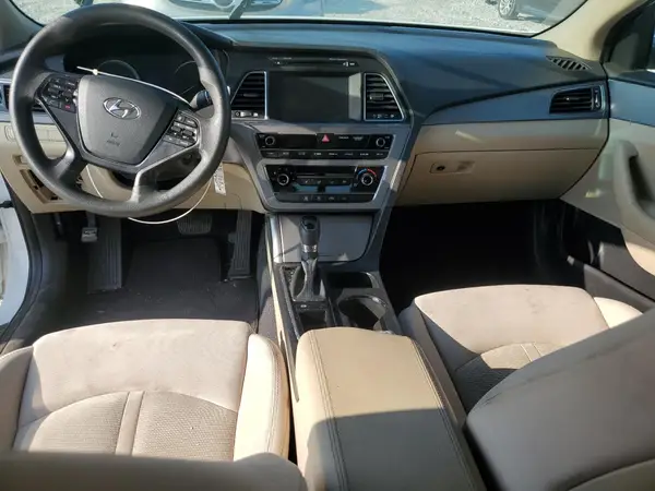 5NPE24AFXHH470898 2017 HYUNDAI SONATA - Image 8