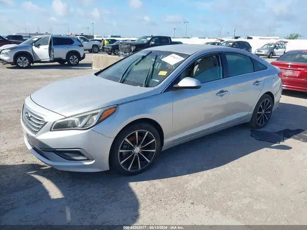 5NPE24AFXHH474062 2017 HYUNDAI SONATA - Image 2
