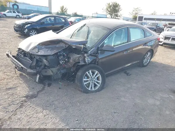 5NPE24AFXHH483473 2017 HYUNDAI SONATA - Image 2
