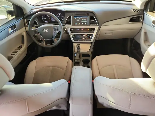 5NPE24AFXHH483828 2017 HYUNDAI SONATA - Image 8