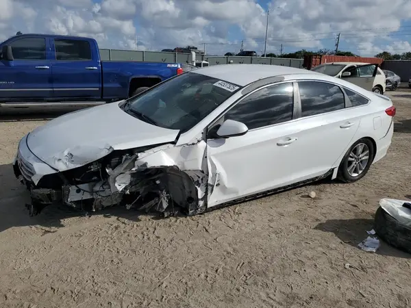 5NPE24AFXHH489578 2017 HYUNDAI SONATA - Image 1
