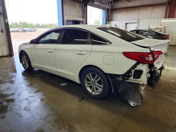 5NPE24AFXHH491718 2017 HYUNDAI SONATA - Image 2