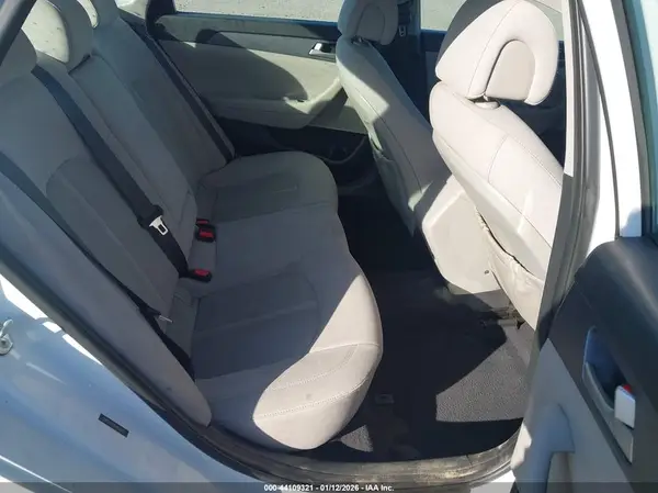 5NPE24AFXHH492013 2017 HYUNDAI SONATA - Image 8