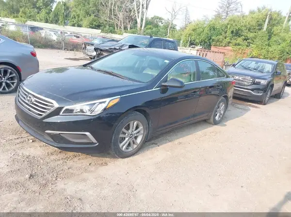 5NPE24AFXHH498703 2017 HYUNDAI SONATA - Image 2