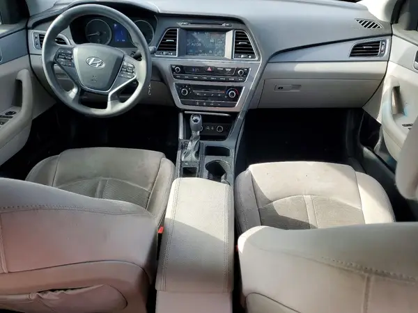 5NPE24AFXHH504726 2017 HYUNDAI SONATA - Image 8