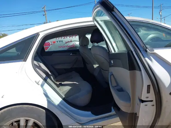 5NPE24AFXHH505987 2017 HYUNDAI SONATA - Image 8