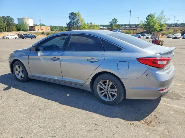 5NPE24AFXHH506301 2017 HYUNDAI SONATA - Image 2