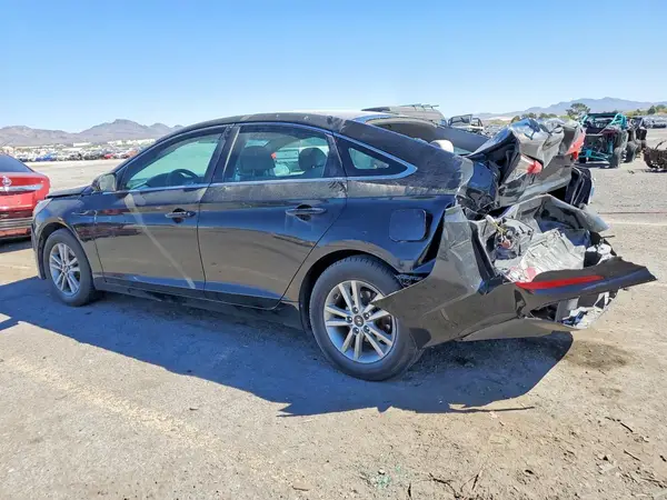 5NPE24AFXHH509960 2017 HYUNDAI SONATA - Image 2