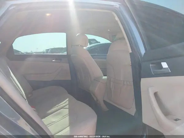 5NPE24AFXHH510235 2017 HYUNDAI SONATA - Image 8