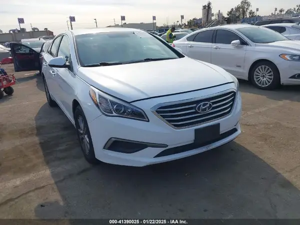 5NPE24AFXHH513698 2017 HYUNDAI SONATA - Image 1