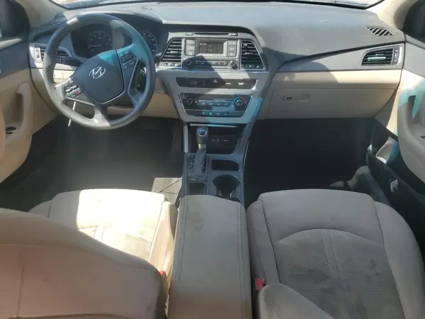5NPE24AFXHH517010 2017 HYUNDAI SONATA - Image 8