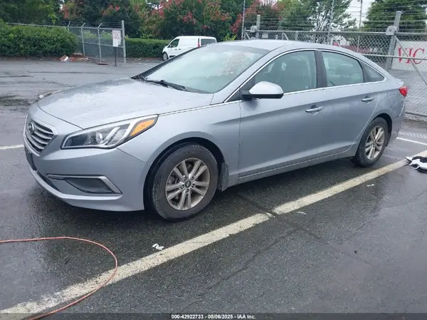 5NPE24AFXHH522739 2017 HYUNDAI SONATA - Image 2