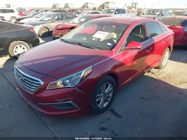 5NPE24AFXHH522854 2017 HYUNDAI SONATA - Image 2