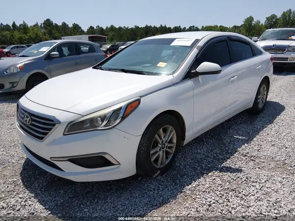 5NPE24AFXHH524958 2017 HYUNDAI SONATA - Image 2