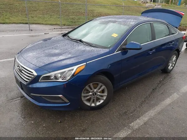 5NPE24AFXHH525995 2017 HYUNDAI SONATA - Image 2