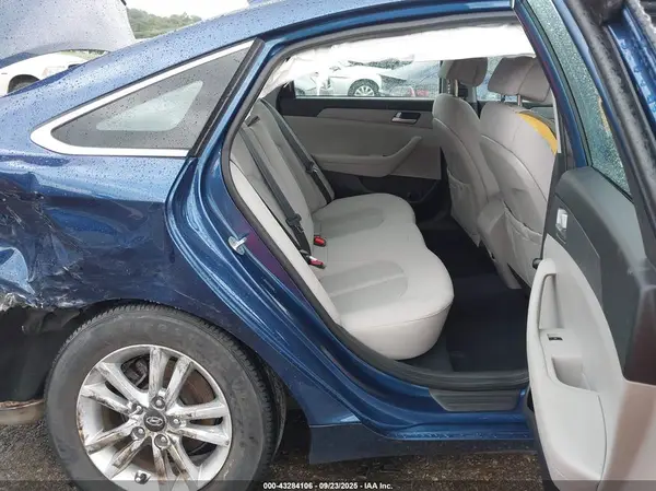 5NPE24AFXHH525995 2017 HYUNDAI SONATA - Image 8
