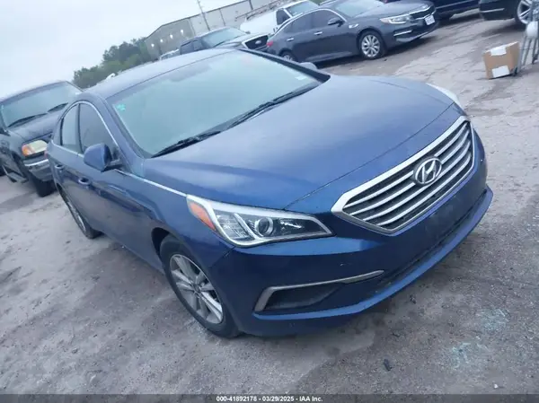 5NPE24AFXHH526936 2017 HYUNDAI SONATA - Image 1