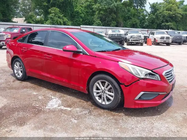 5NPE24AFXHH528301 2017 HYUNDAI SONATA - Image 1