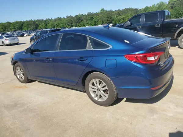 5NPE24AFXHH530257 2017 HYUNDAI SONATA - Image 2