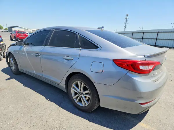5NPE24AFXHH530971 2017 HYUNDAI SONATA - Image 2