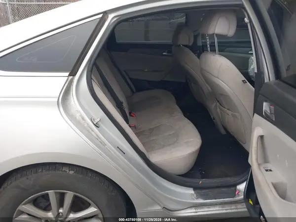 5NPE24AFXHH532560 2017 HYUNDAI SONATA - Image 8