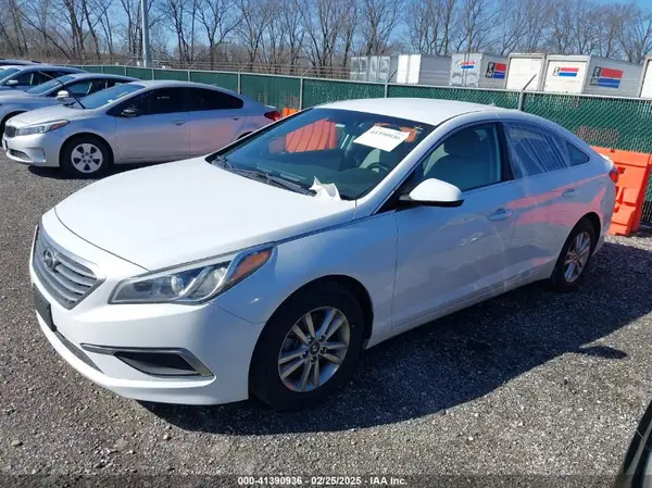 5NPE24AFXHH532624 2017 HYUNDAI SONATA - Image 2