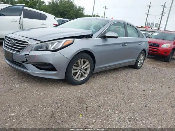 5NPE24AFXHH533739 2017 HYUNDAI SONATA - Image 2