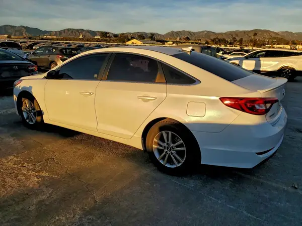 5NPE24AFXHH533854 2017 HYUNDAI SONATA - Image 2