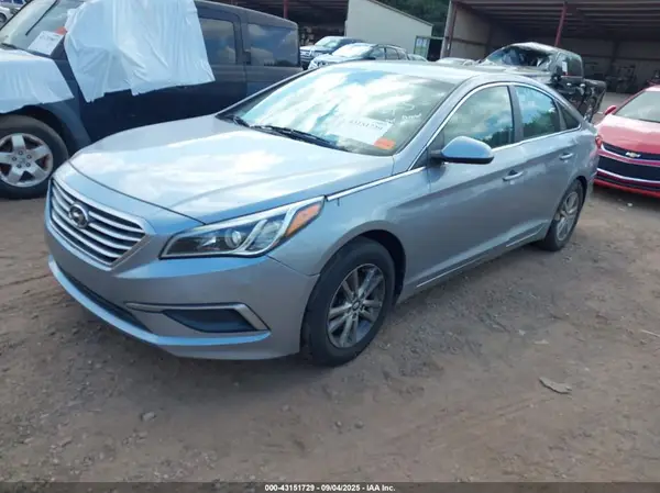 5NPE24AFXHH536723 2017 HYUNDAI SONATA - Image 2