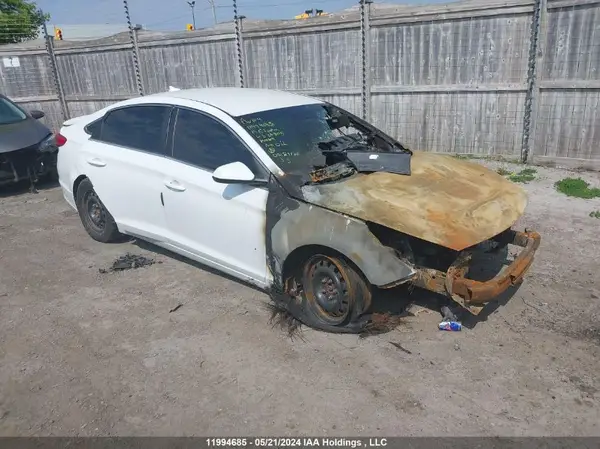 5NPE24AFXHH538505 2017 HYUNDAI SONATA - Image 1