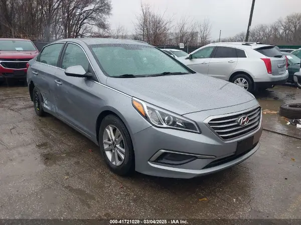 5NPE24AFXHH539993 2017 HYUNDAI SONATA - Image 1