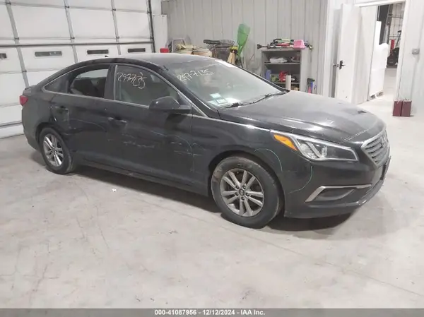 5NPE24AFXHH540495 2017 HYUNDAI SONATA - Image 1