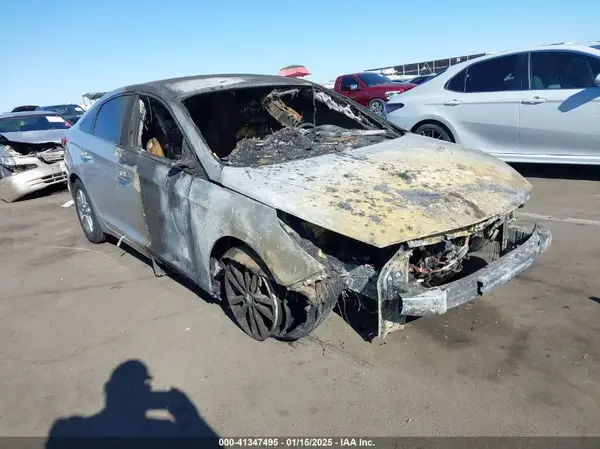 5NPE24AFXHH543820 2017 HYUNDAI SONATA - Image 1