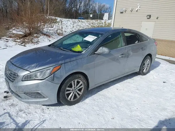 5NPE24AFXHH545860 2017 HYUNDAI SONATA - Image 2