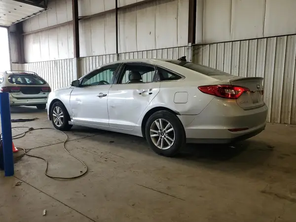 5NPE24AFXHH548712 2017 HYUNDAI SONATA - Image 2