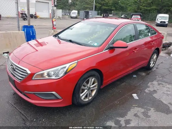 5NPE24AFXHH556096 2017 HYUNDAI SONATA - Image 2
