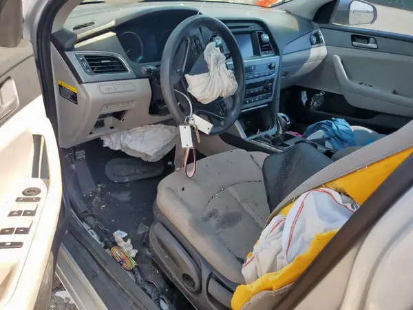 5NPE24AFXHH556700 2017 HYUNDAI SONATA - Image 8