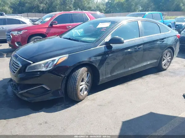 5NPE24AFXHH560164 2017 HYUNDAI SONATA - Image 2