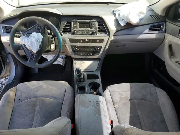 5NPE24AFXHH561945 2017 HYUNDAI SONATA - Image 8