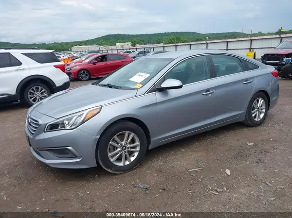 5NPE24AFXHH564974 2017 HYUNDAI SONATA - Image 2