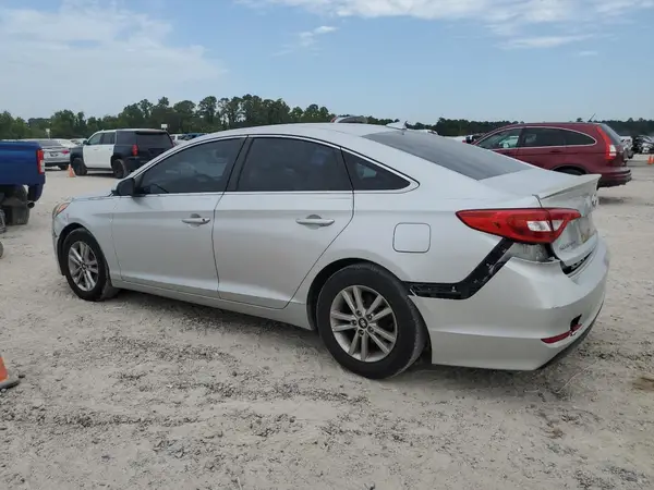 5NPE24AFXHH565722 2017 HYUNDAI SONATA - Image 2