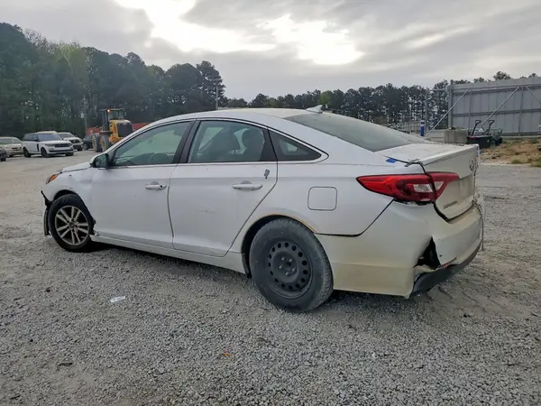 5NPE24AFXHH565932 2017 HYUNDAI SONATA - Image 2