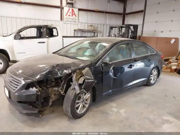 5NPE24AFXHH566305 2017 HYUNDAI SONATA - Image 2
