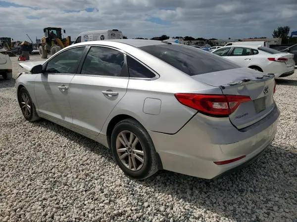 5NPE24AFXHH566465 2017 HYUNDAI SONATA - Image 2