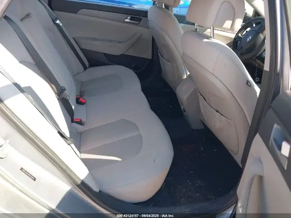 5NPE24AFXHH570094 2017 HYUNDAI SONATA - Image 8