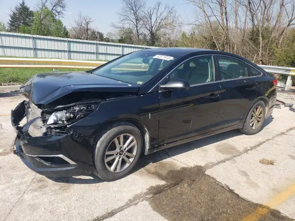 5NPE24AFXHH570743 2017 HYUNDAI SONATA - Image 1