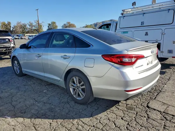 5NPE24AFXHH574548 2017 HYUNDAI SONATA - Image 2