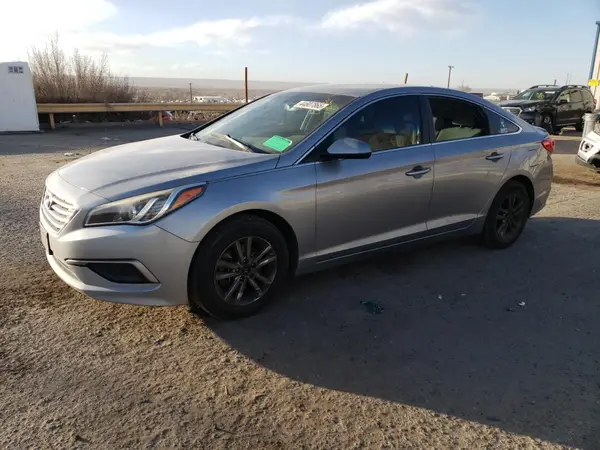 5NPE24AFXHH574601 2017 HYUNDAI SONATA - Image 1