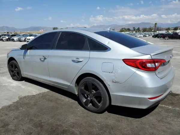 5NPE24AFXHH576199 2017 HYUNDAI SONATA - Image 2